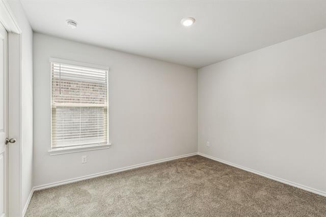 Building Photo - 620 Whitecomb Ln