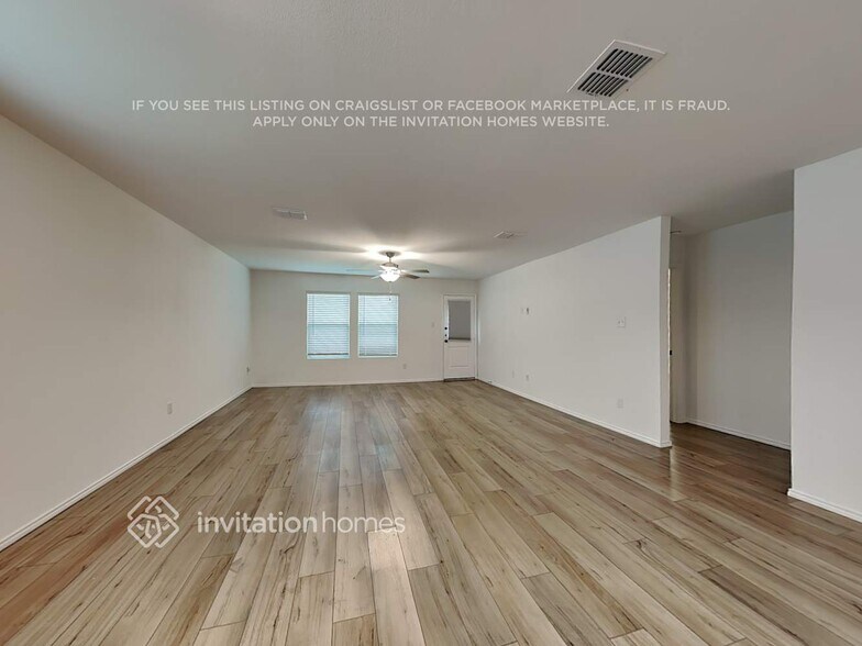 Building Photo - 1338 Mosely Cir