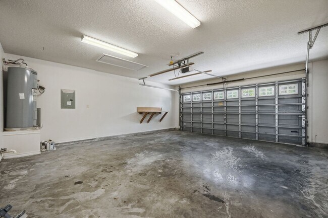 Building Photo - Renovated Home in Niceville!