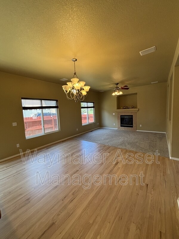 Building Photo - 6594 Silverwind Cir