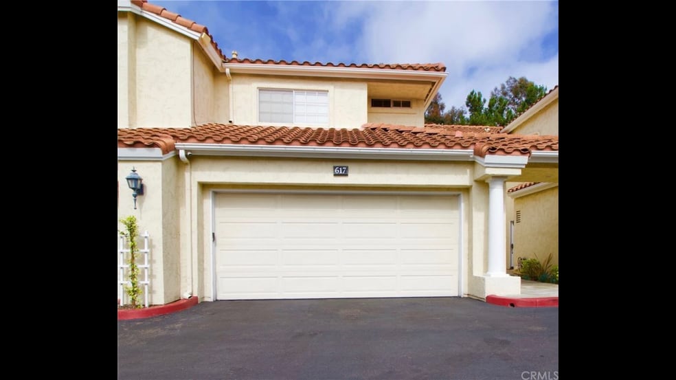 Building Photo - 617 Via Presa St