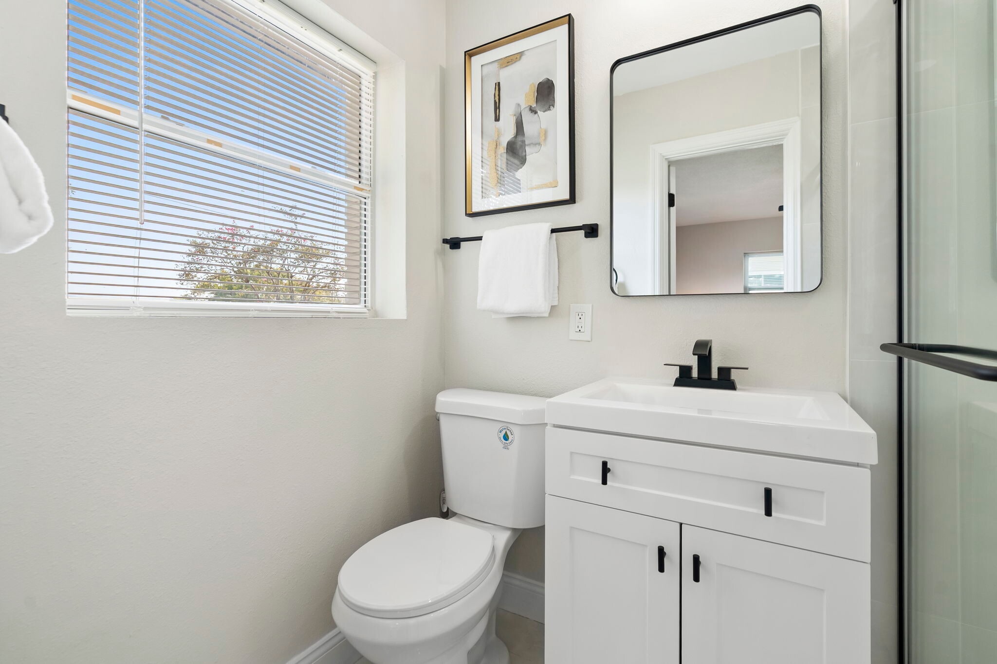 Building Photo - 505 Lake Shore Dr