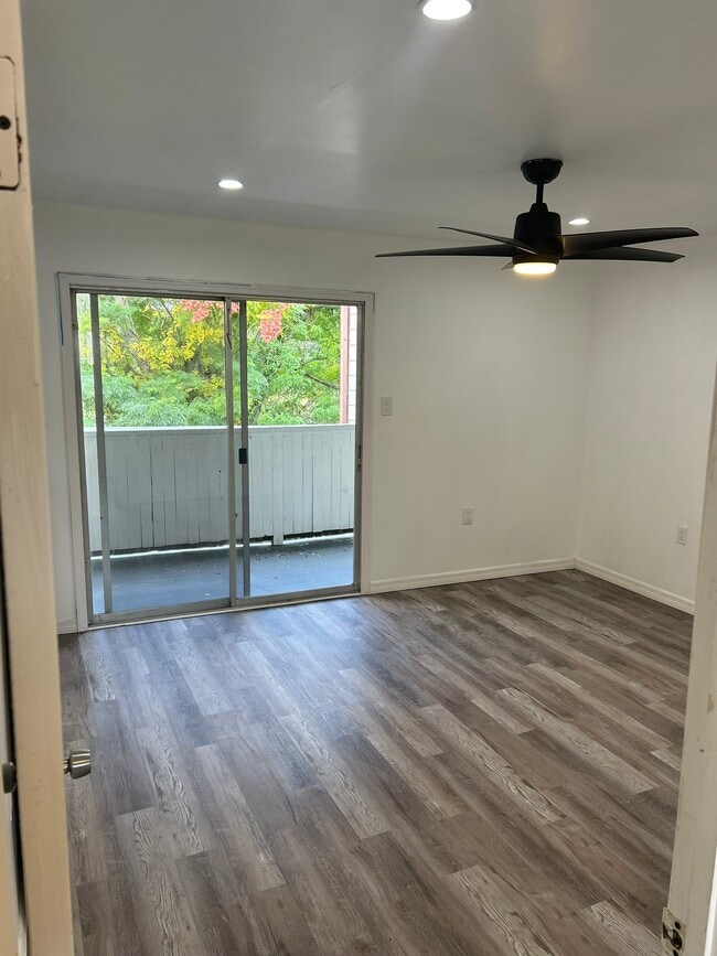 Building Photo - 3980 Crayrich Cir