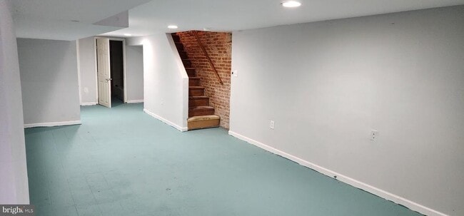 Building Photo - 1633 N Patterson Park Ave