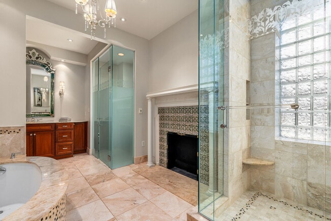 Building Photo - 5135 Ellsworth Ave