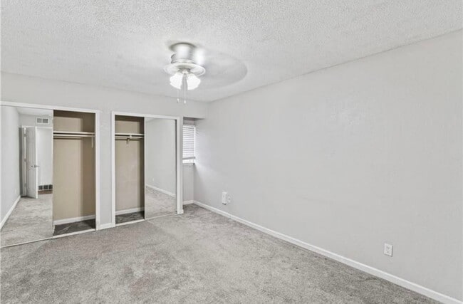 Building Photo - Plaza condo 2 Bed 2 Bath! $1500.00