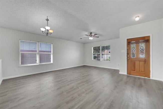 Building Photo - 3 Bed Brick in Watauga, TX