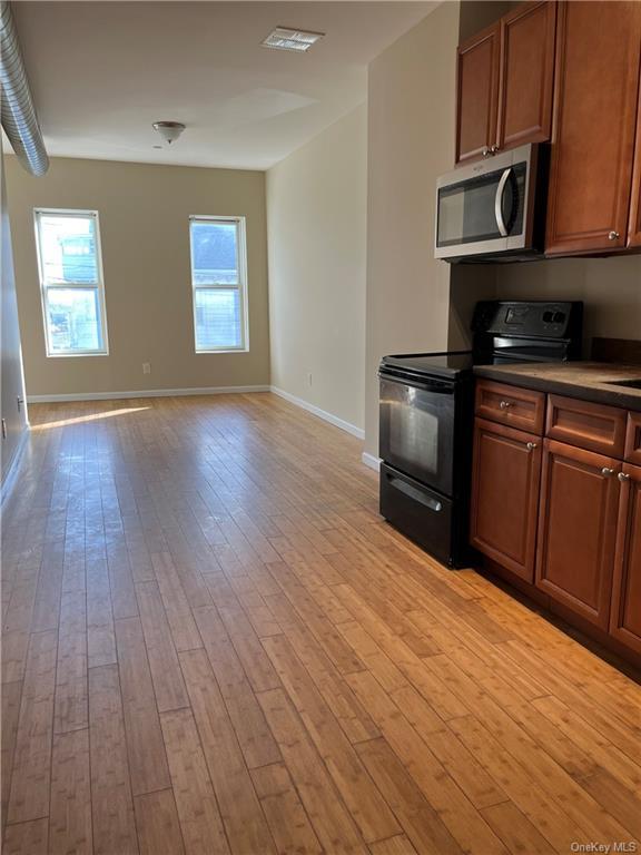 Building Photo - 30 N Hamilton St