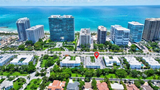 Building Photo - 10178 Collins Ave