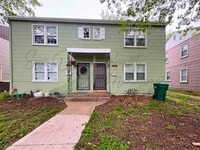Building Photo - DUPLEX IN INDEPENDENCE