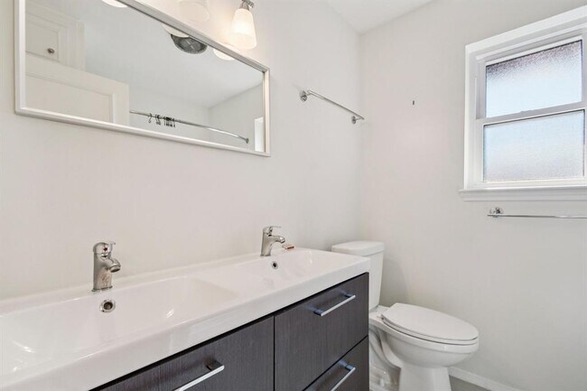 Building Photo - 2505 Comburg Castle Way