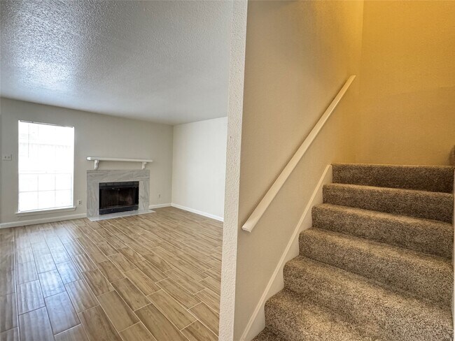 Building Photo - 6500 Sands Point Dr