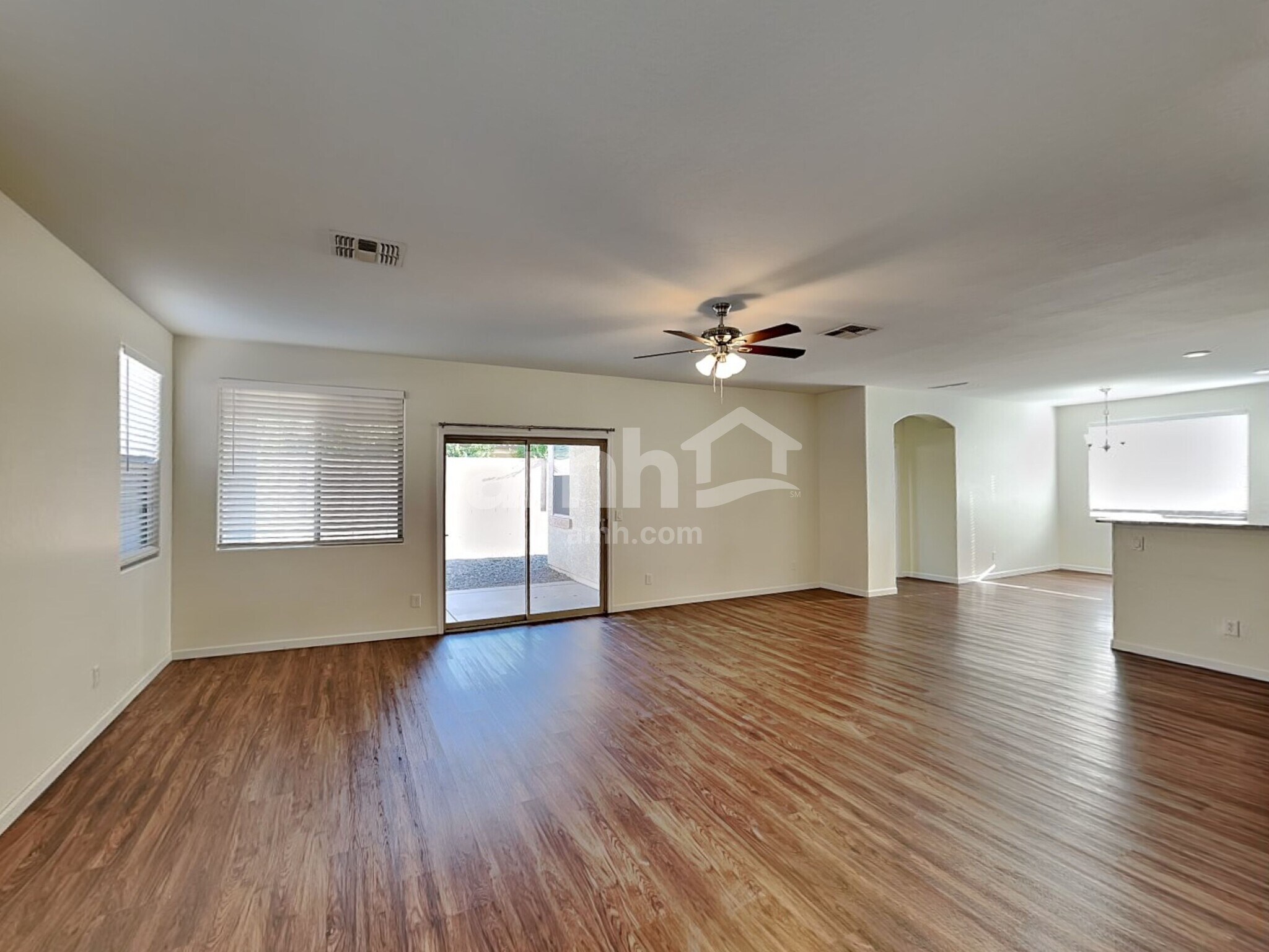 Building Photo - 2975 E Merlot St