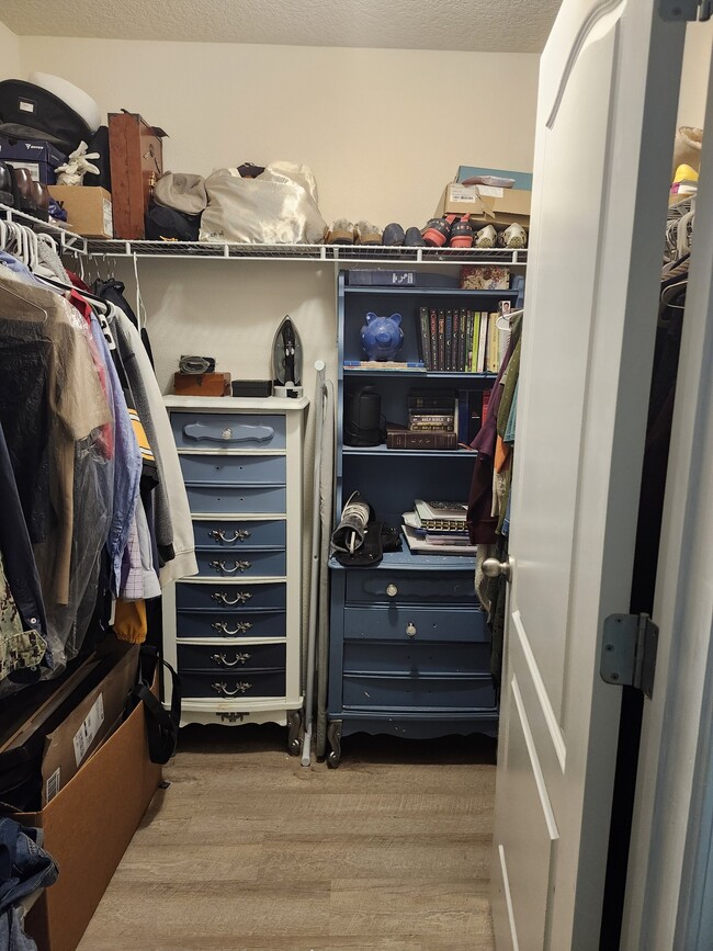 Large master closet is great for many clothing options. - 2142 Pebble Point Dr