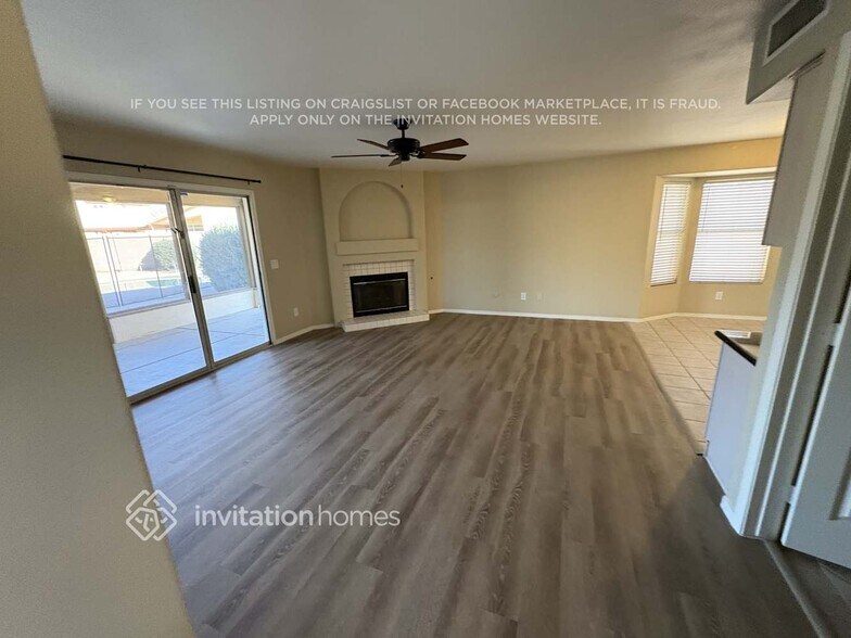 Building Photo - 12740 W Holly St