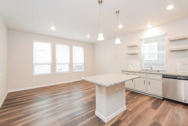 Building Photo - 18579 E 47th Pl