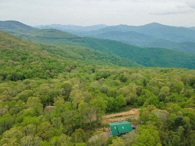 Building Photo - 36 Randall Dr