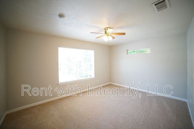 Building Photo - 2403 Hartsfield Rd