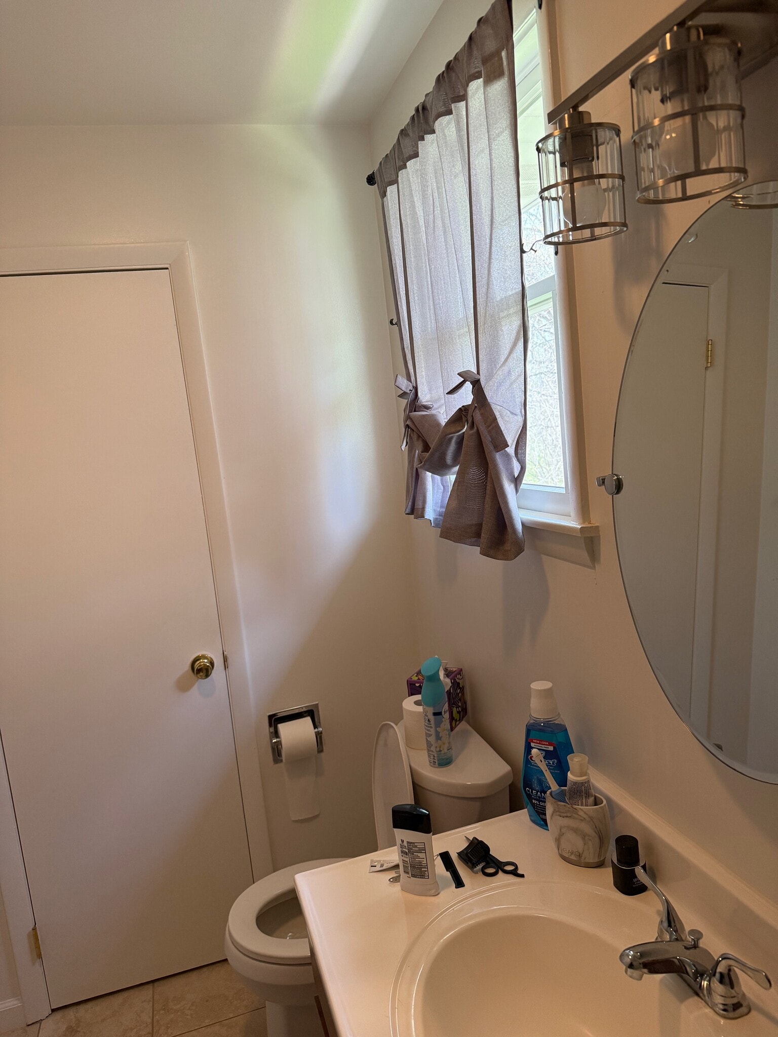 Building Photo - 129 Carr Rd