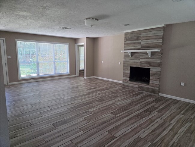 Building Photo - 717 Vicksburg Ct