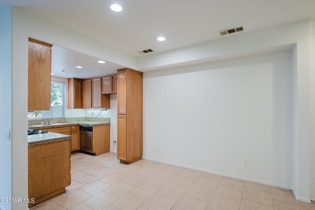 Building Photo - 1454 Patricia Ave