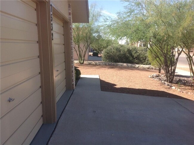 Building Photo - 7532 Le Conte Dr