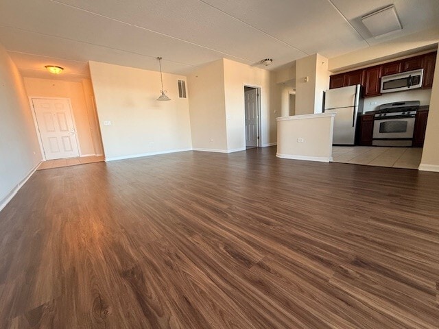 Building Photo - 238 E Irving Park Rd