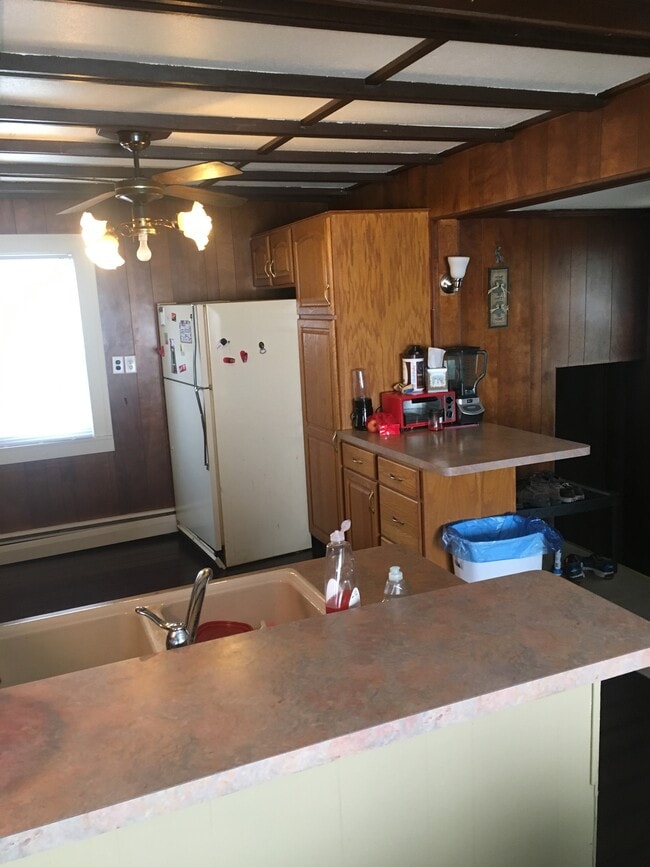 Building Photo - 1306 S 65th St