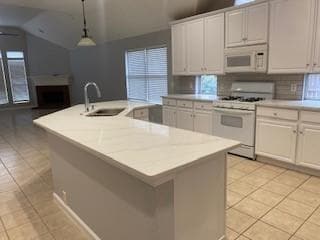 Building Photo - 4000 Double Oak Dr