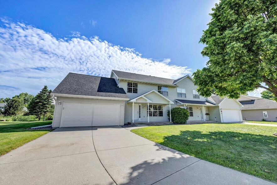 Primary Photo - 156 Cavil Way