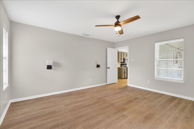 Building Photo - 11613 Cripple Creek Dr
