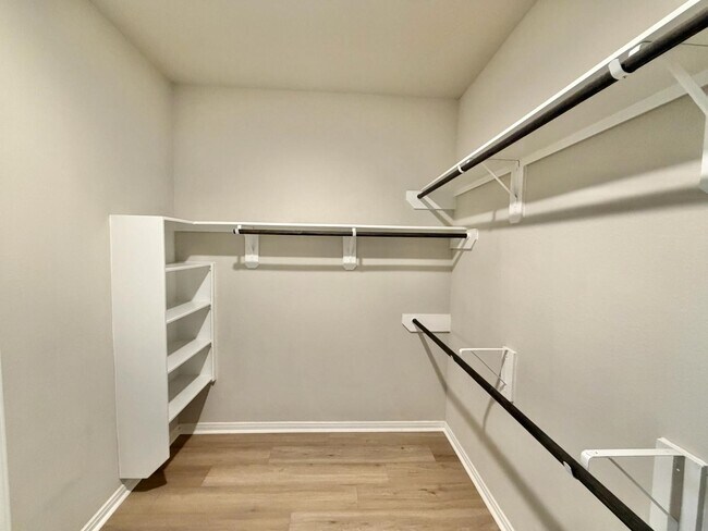 Building Photo - 4619 Grigio Pines Dr