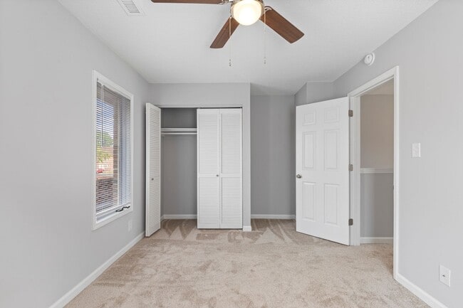 Building Photo - Master Suite with Balcony!!! Completely remodeled 2 level townhome close to the beaches of Surfside!