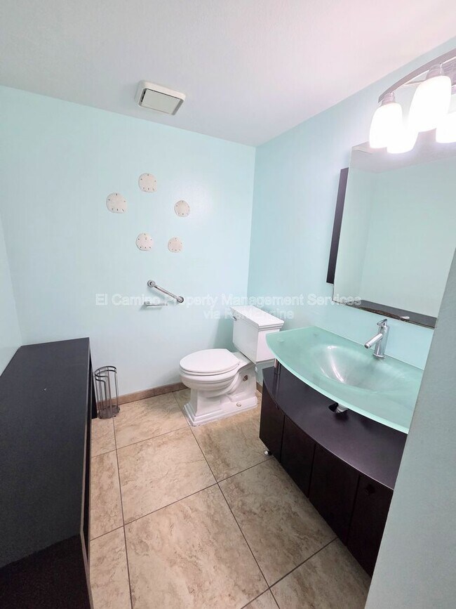 Building Photo - 8901 Serapis Ave