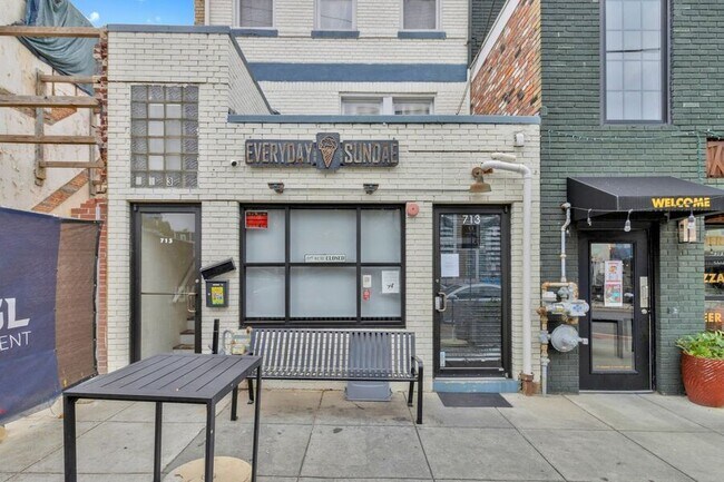 Building Photo - 738 Longfellow St NW