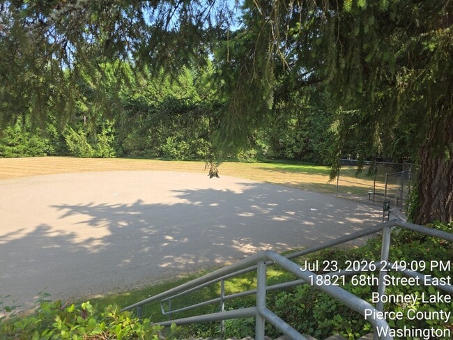 Building Photo - Bonney Lake - Lake Jane HOA - 3 bedroom 2 bathroom rambler home for rent - Available NOW!