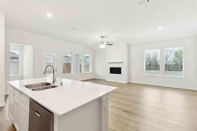 Building Photo - 2209 Tacoma Wy