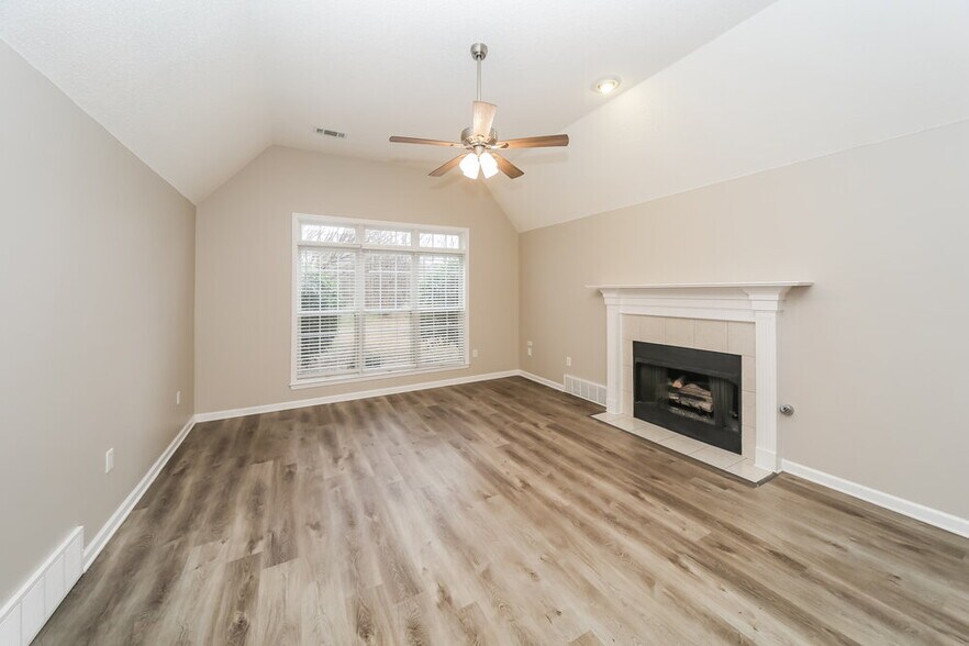 Building Photo - 9264 Tamhaven Dr