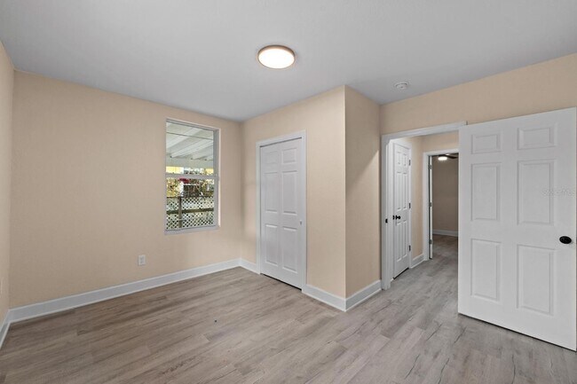 Building Photo - 2825 N Taliaferro Ave