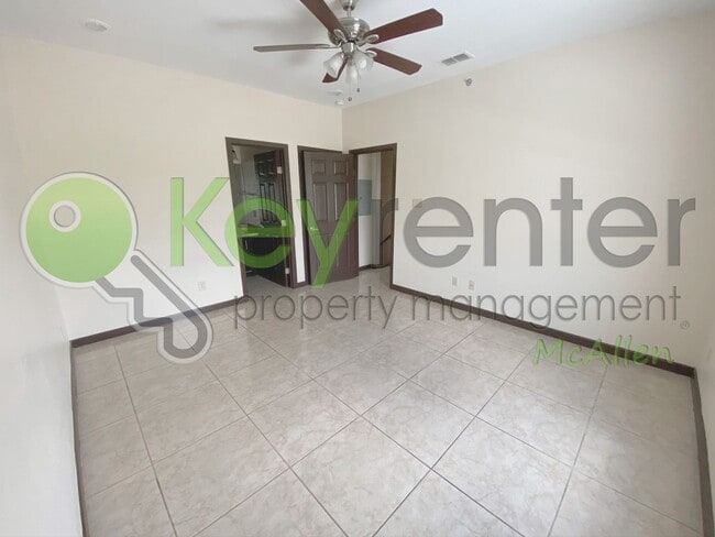 Building Photo - 2B/2.5B Townhome in gated community now available in Mcallen TX ( Jackson & Nolana )