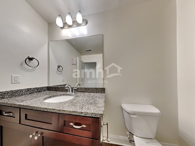 Building Photo - 203 McBee Pl