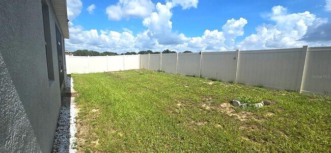Building Photo - 212 Bergamot Lp