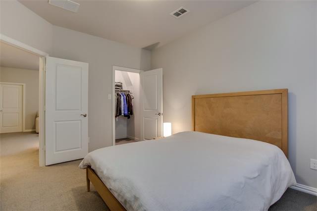 Building Photo - 612 Club Dr