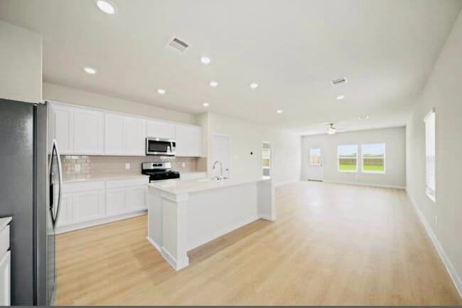 Building Photo - 7815 Ruth Ravine Ct