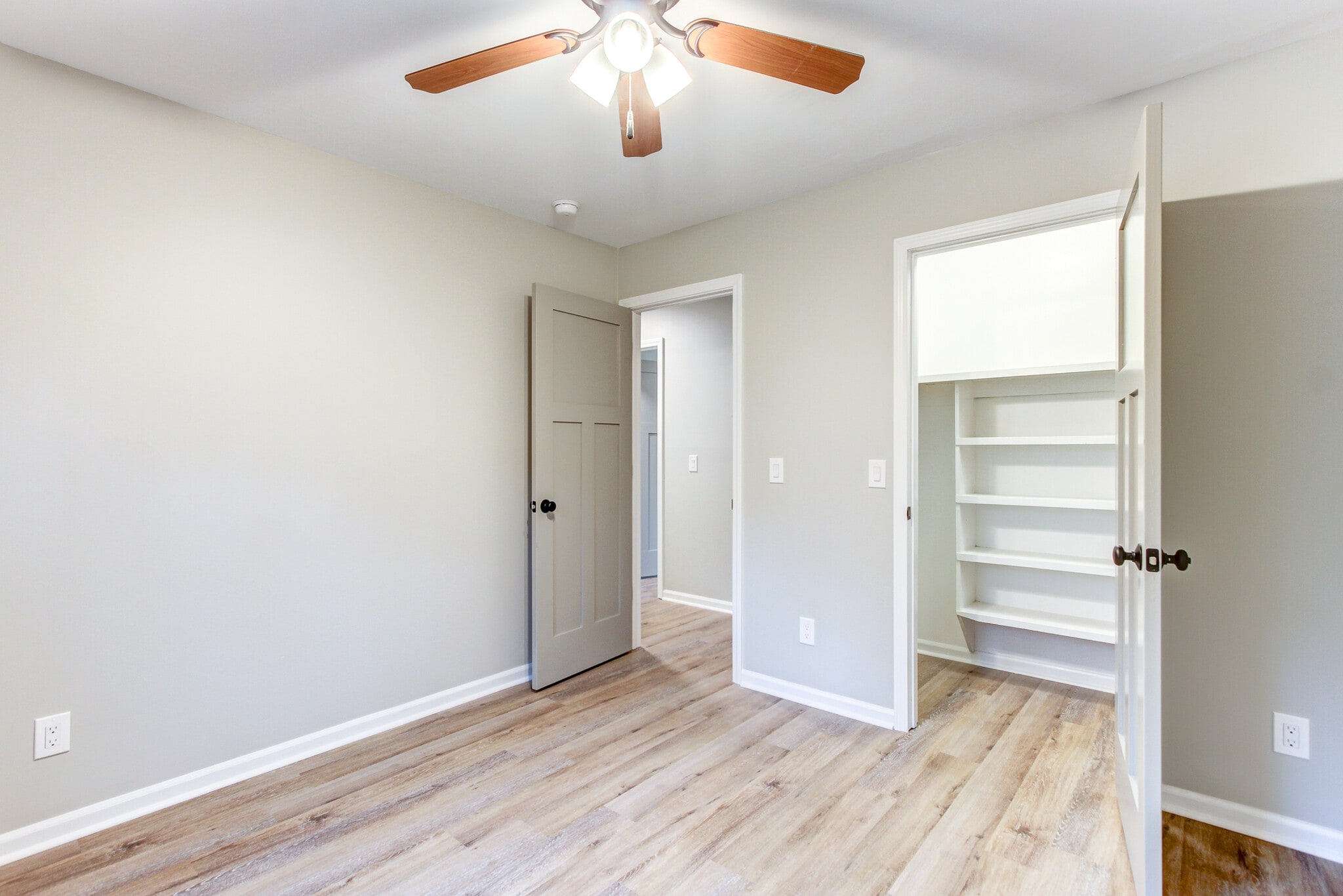 Building Photo - 48 Clark St