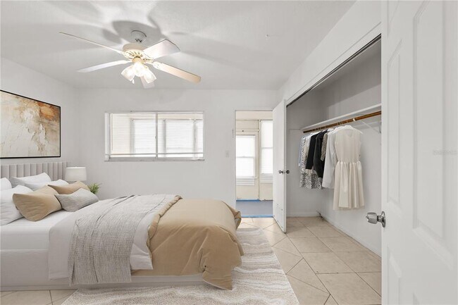 Building Photo - 2353 Shelley St