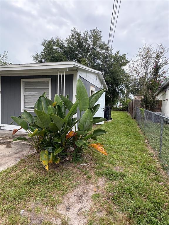 Primary Photo - 14413 Hertha Ave