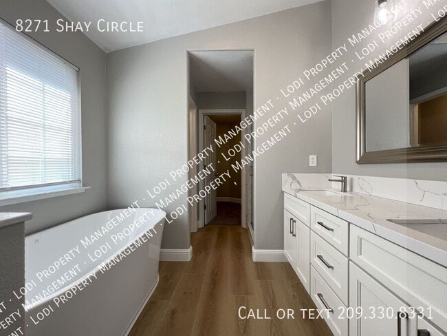 Building Photo - 8271 Shay Cir