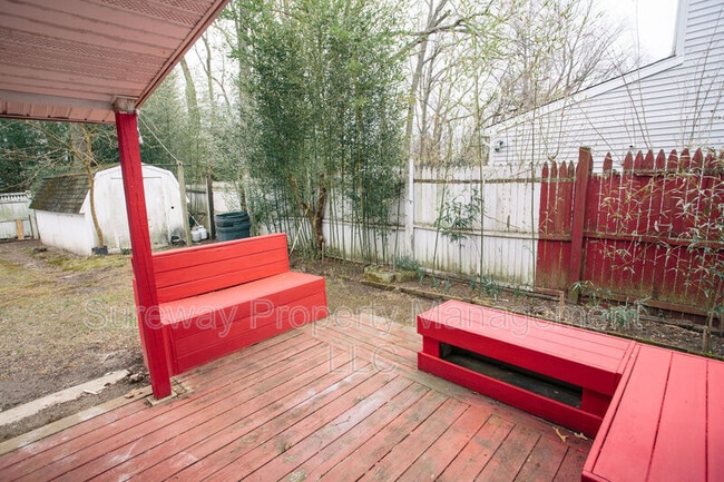 Building Photo - 22 Hamal Ct