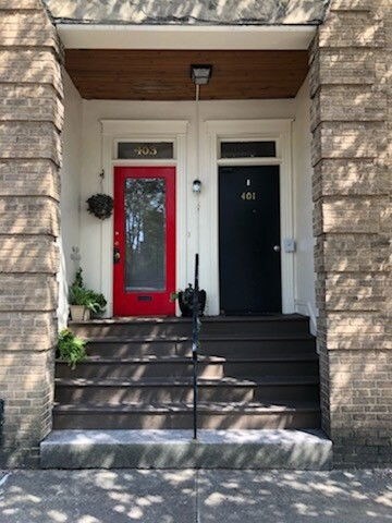 Building Photo - Stuart and Davis